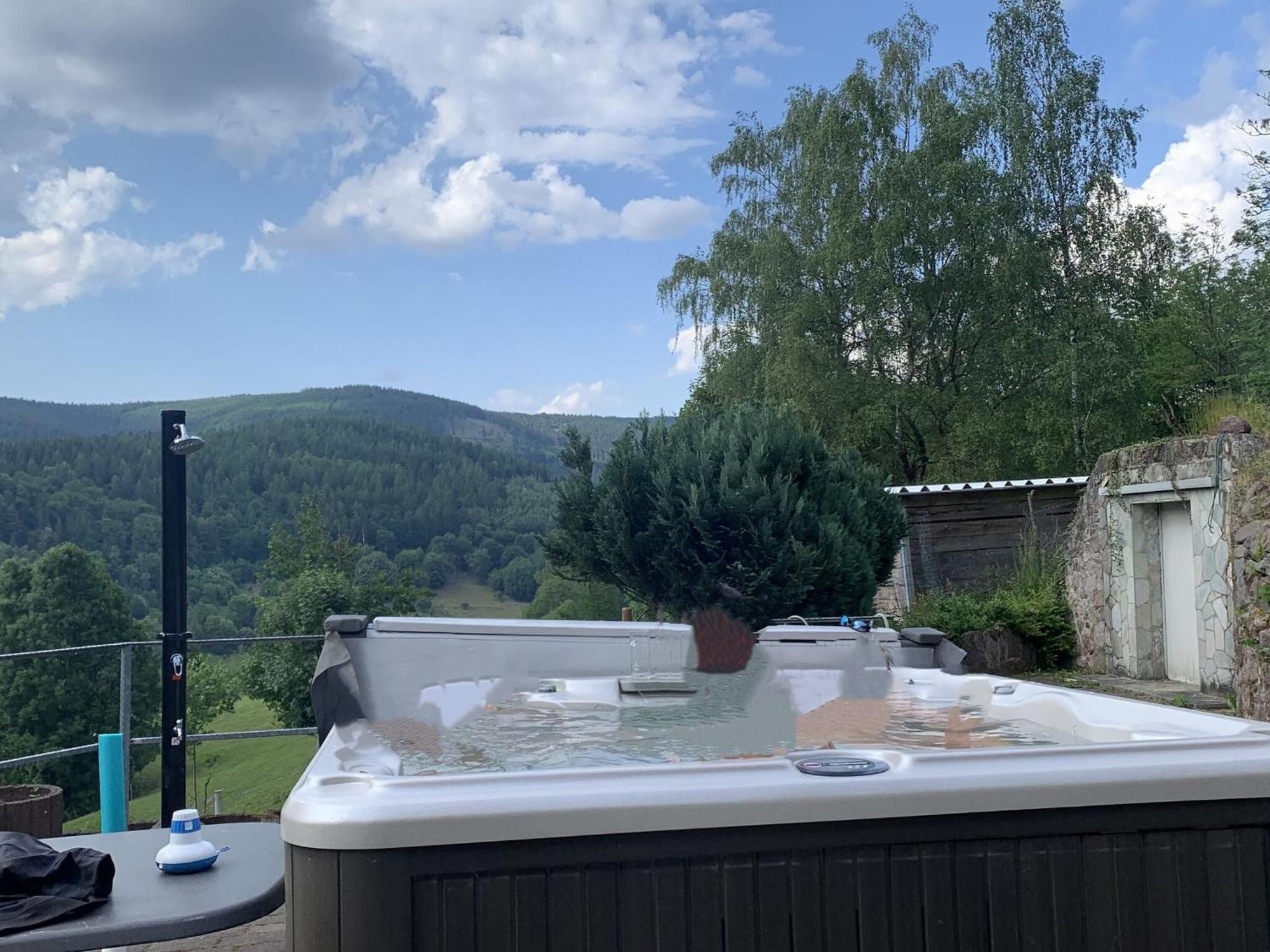Unterschönau Majestic Holiday Home With Jacuzzi מראה חיצוני תמונה
